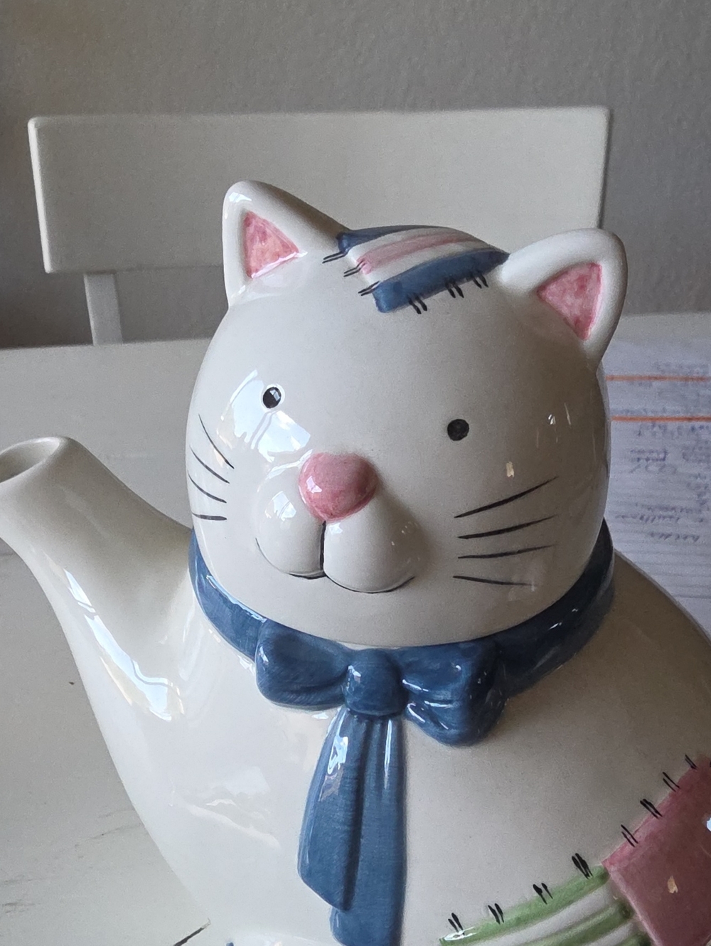 Patchwork Cat Teapot - Picture 4 of 4